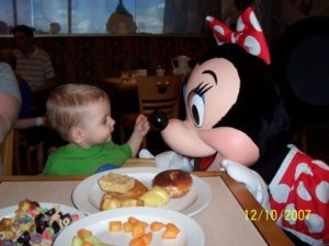 noah with minnie mouse