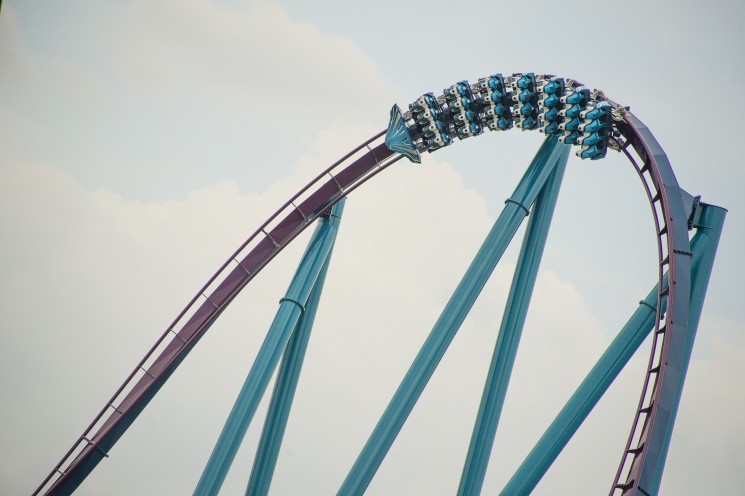 Mako Makes First Test Run at SeaWorld Orlando