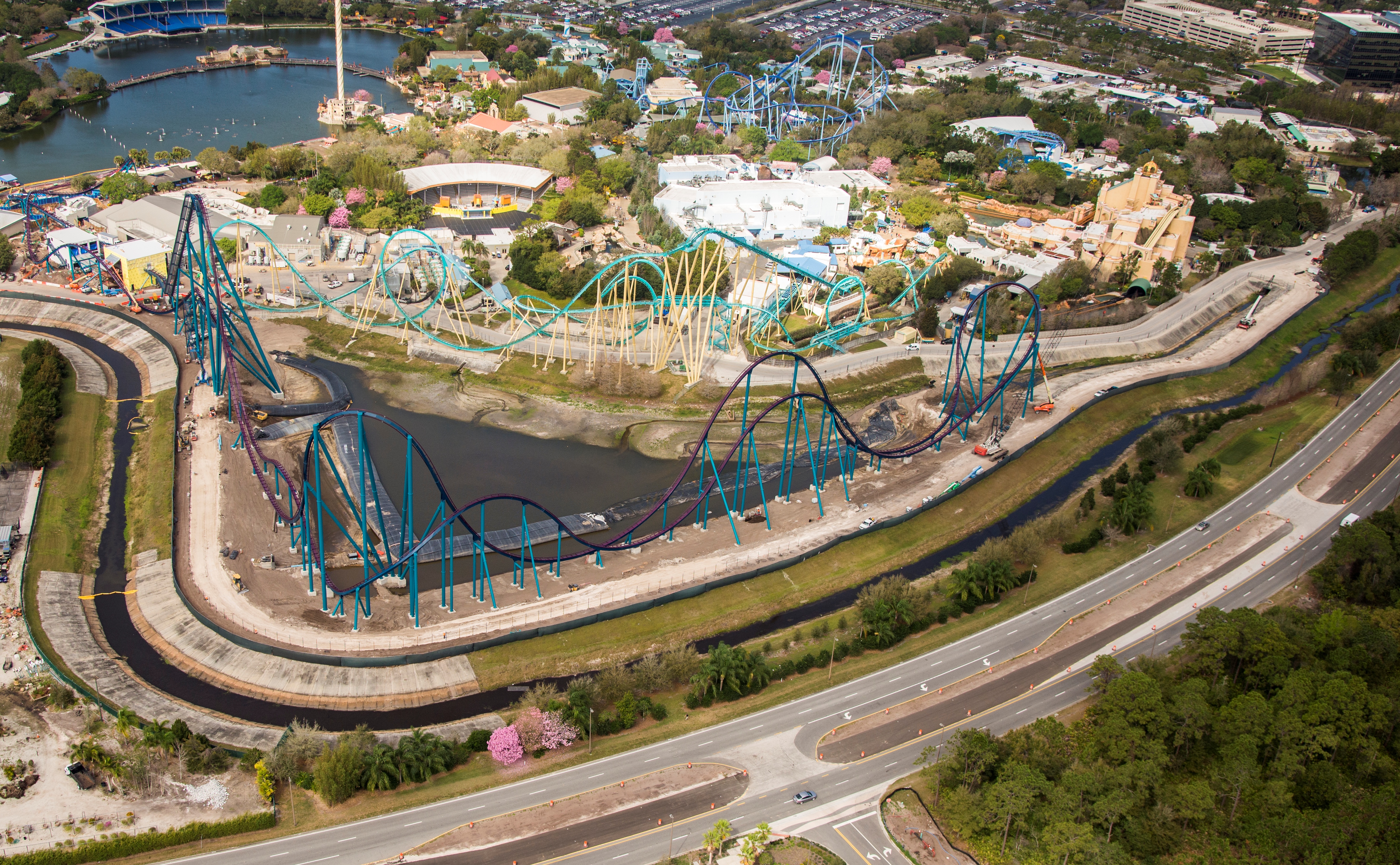 Find out more about the Mako Hypercoaster Coming to SeaWorld Orlando