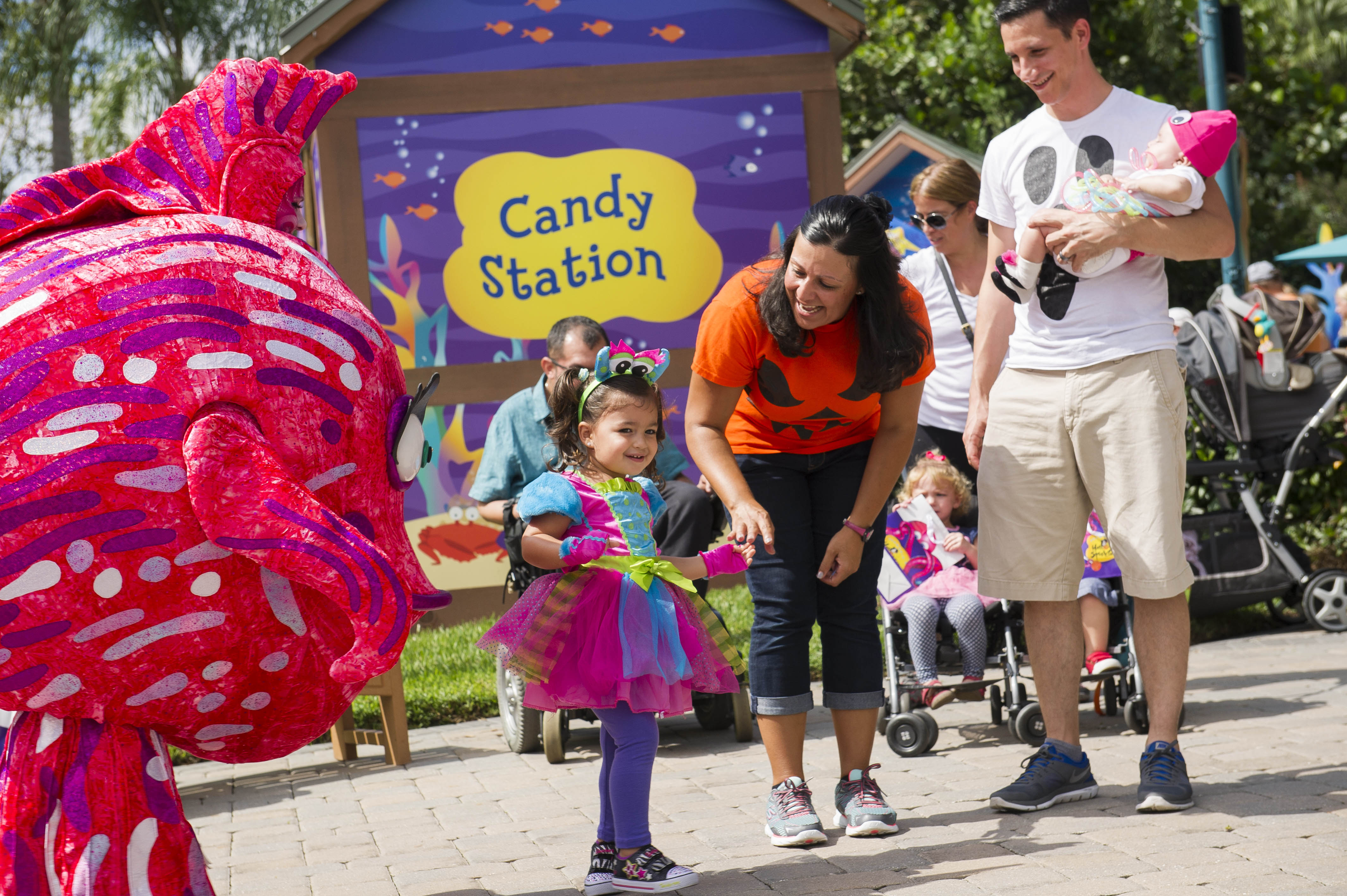 SeaWorld's Halloween Spooktacular Halloween Fun Weekends in October