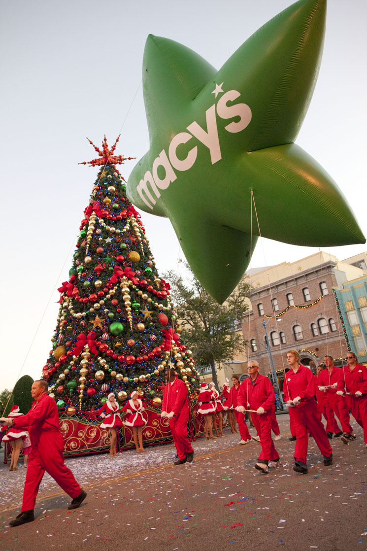 Universal Orlando Kicks off Holiday Season on Dec. 3rd with Grinchmas, Macy's Holiday Parade & Concerts